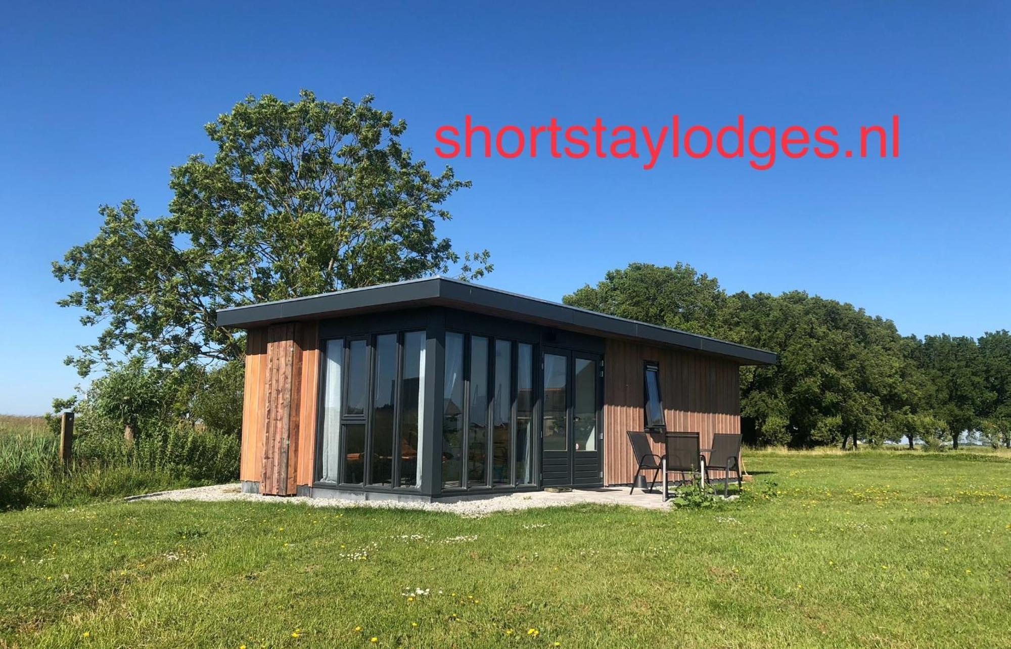 Albertine Agnes Tiny House Franeker Exteriör bild